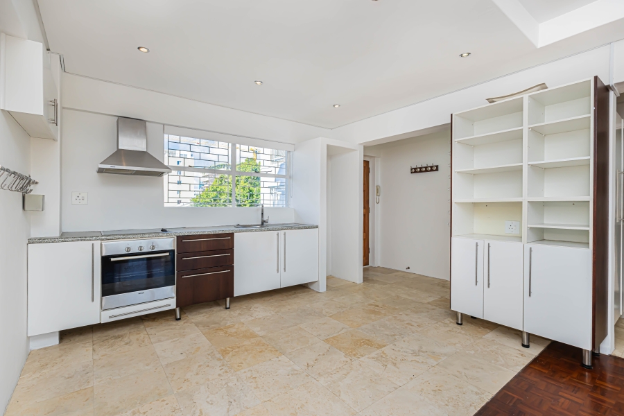 To Let 2 Bedroom Property for Rent in Green Point Western Cape